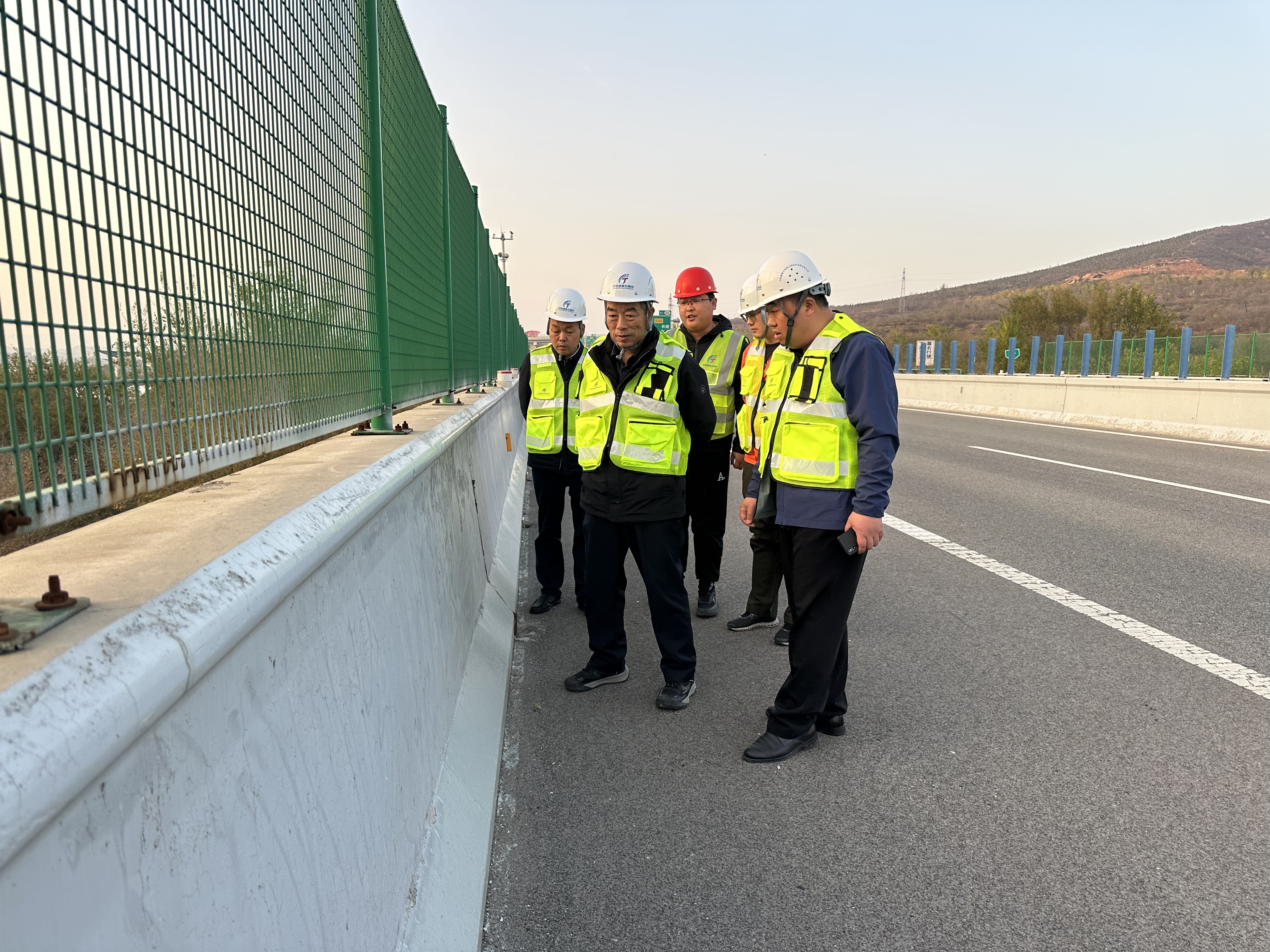 微信图片_20251111175353_318_47.jpg 微信图片_20251111175353_318_47.jpg